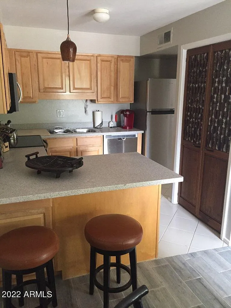 1 bed, 1.0 bath, 805 sqft, $1,650 — Photo 3