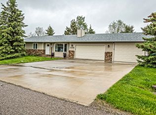 7376 Kingbird Ct, Rapid City, SD 57702
