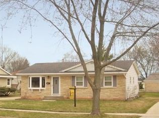 607 Sunset Ln, Fond Du Lac, WI 54935