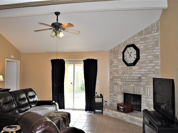 4th image of 12107 Woolford Dr