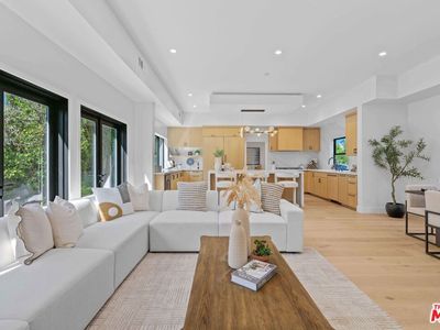 1737 Warnall Ave, Los Angeles, CA, 90024