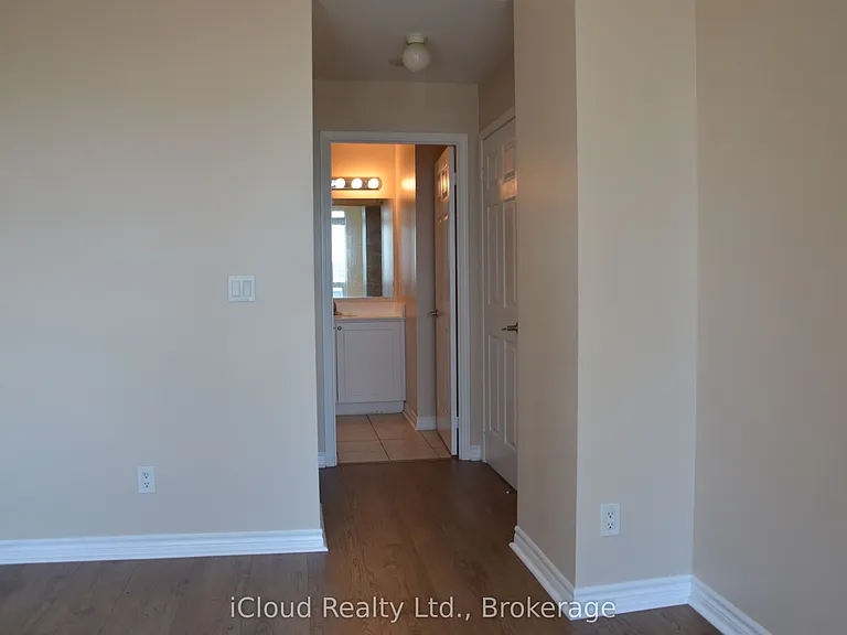 388 Prince Of Wales Dr #1610 — Photo 12