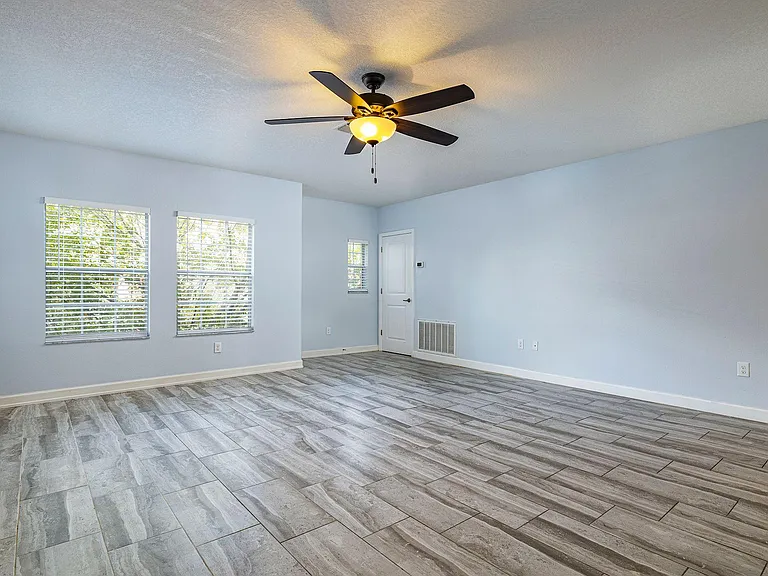 1510 W Lemon St — Photo 8