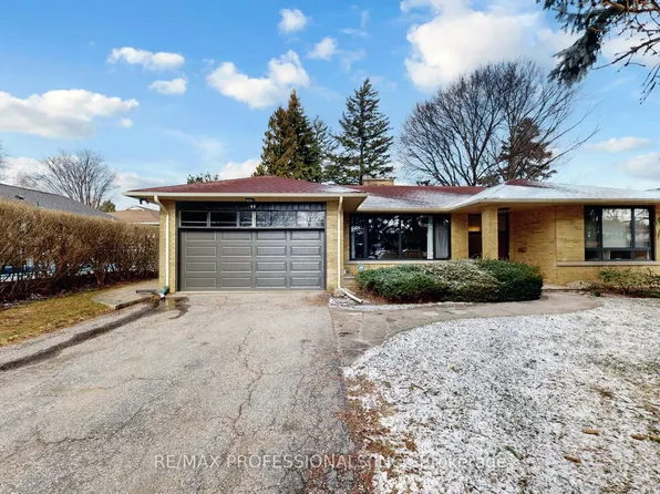 44 Princess Margaret Blvd #Basement, Toronto, ON M9A 1Z6