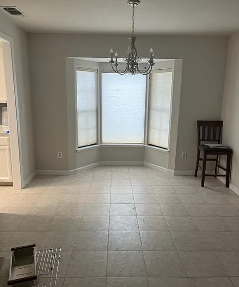 2202 McLaren Dr — Photo 17