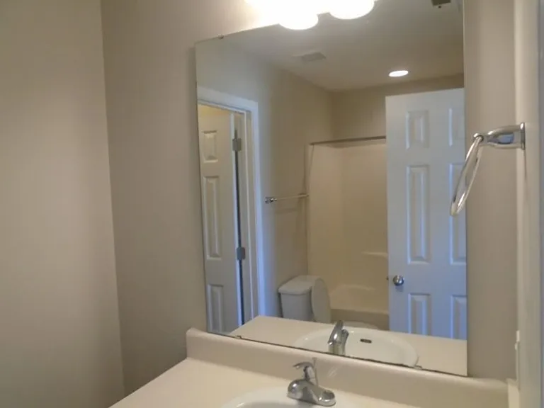 172 Collinwood Dr — Photo 12
