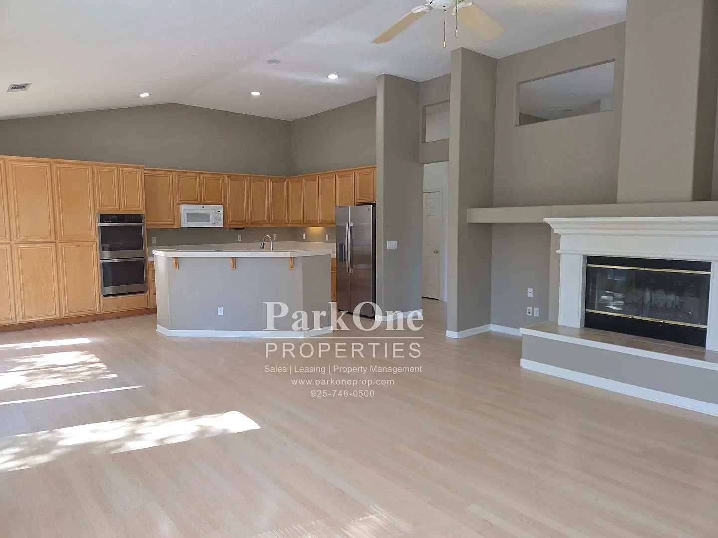 Spacious 4 Bed 2 Bath Home in Concord — Photo 3