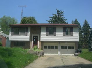 1923 49th St NW, Canton, OH 44709