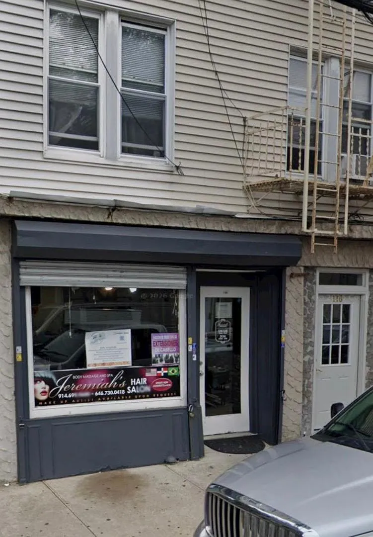 110 N 5th Ave - Store — Photo 1