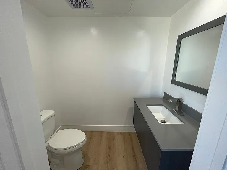 6345 Farmdale Ave #1/2 — Photo 13