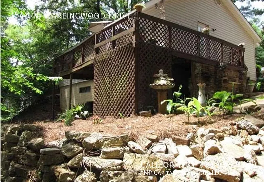 A Charming Cottage-Style Home Located in the Desirable Dalraida Area! — Photo 2