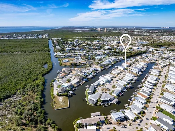 11550 Dogwood Ln, Fort Myers Beach, FL 33931