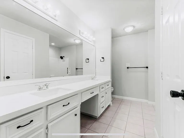 11844 Oakridge Manor Dr — Photo 4