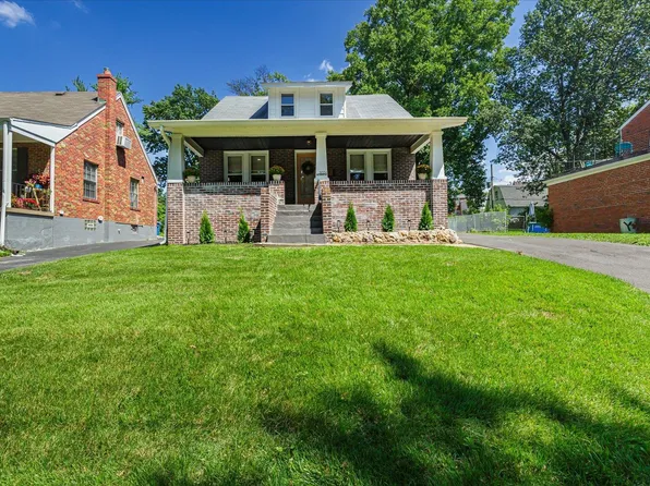 3024 Delavan Dr, Saint Louis, MO 63121