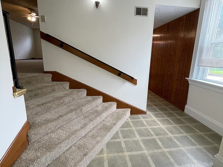 314 N 6th St #102 — Photo 3