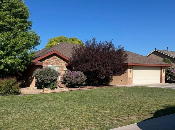 4 Holly Loop, Roswell, NM 88201