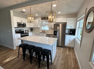 3072 Clifton Ter Unit B, Largo, FL 33770
