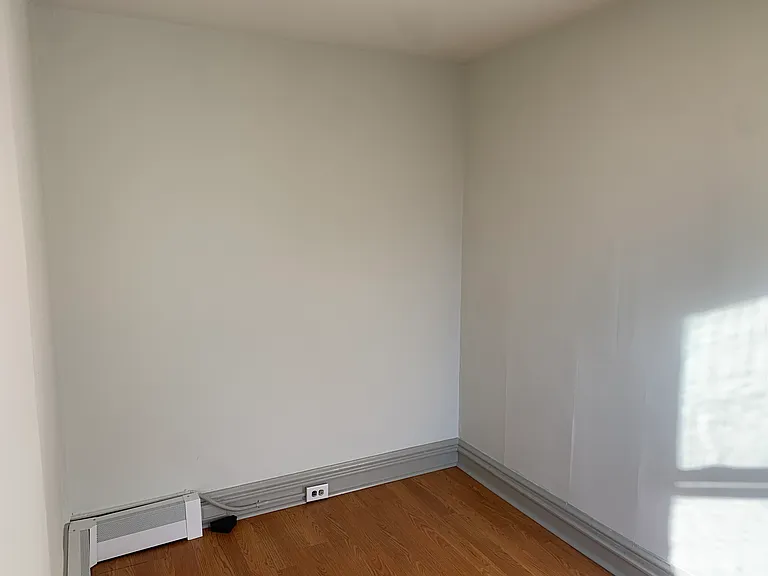 172 N Charlotte St — Photo 12