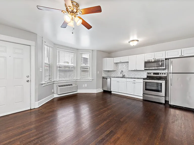 4244 Terrace St — Photo 13