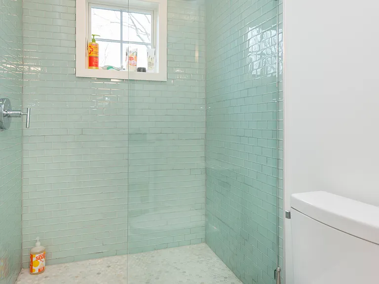 21 Richards Dr — Photo 10