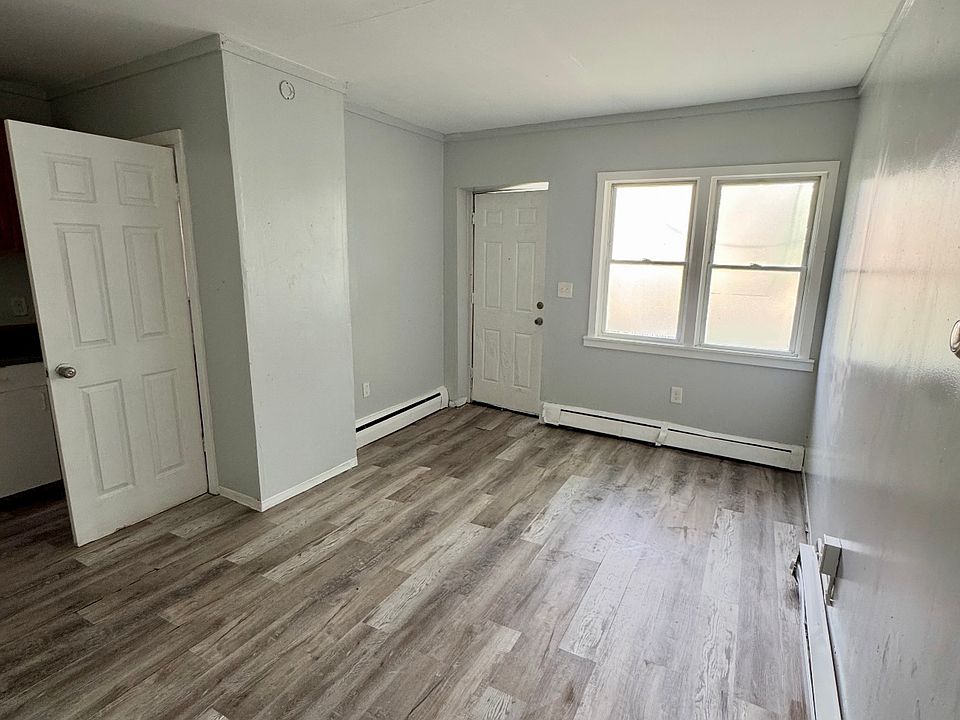 2nd image of 276 S Marshall St #A