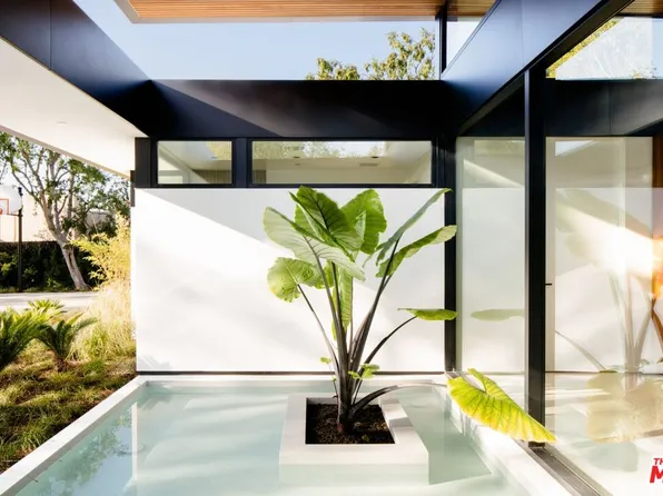 570 Evelyn Pl, Beverly Hills, CA 90210