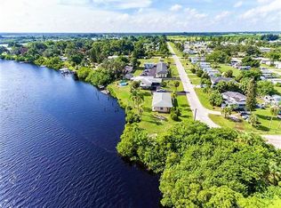 1112 Neptune Dr, Ruskin, FL 33570