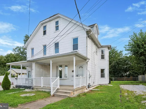 405 Seminole St, Essington, PA 19029