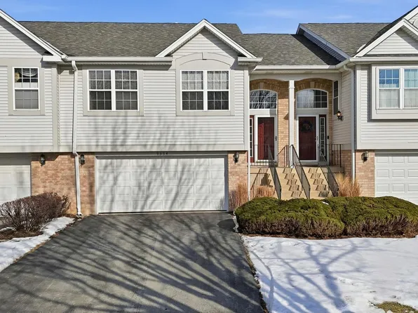 9334 Waterfall Glen Blvd, Darien, IL 60561