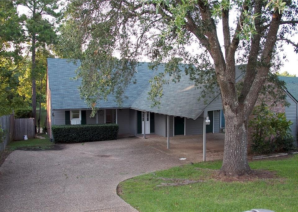 1st image of 942 Woodyard Dr