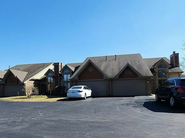 1930 Silver Creek Ct, Crown Point, IN 46307