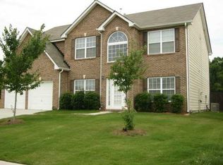 4953 Locherby Dr, Fairburn, GA 30213