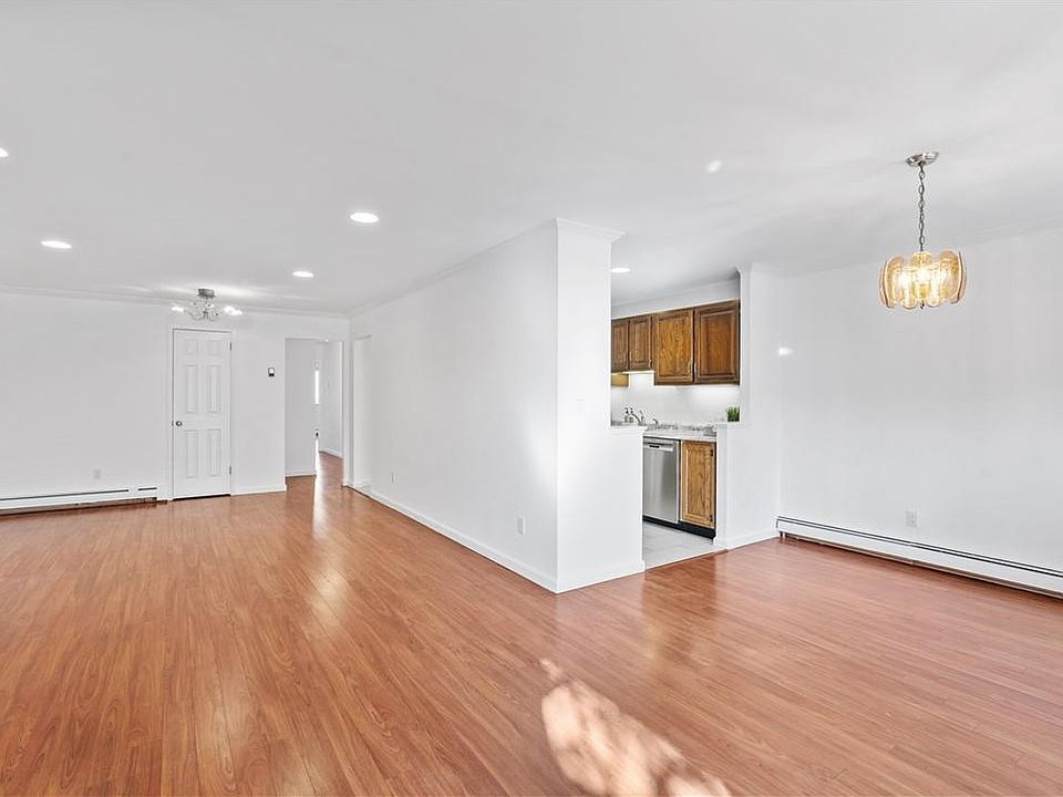 1st image of 107 N Broadway #202