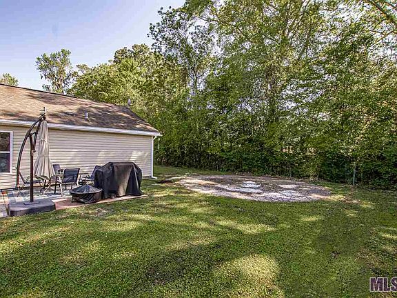 4th image of 17496 Evergreen Hill Dr