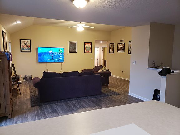 5th image of 2304 Memorial Ct