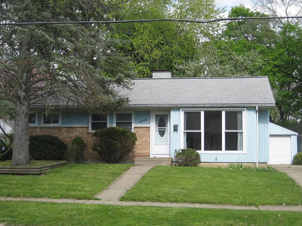 1st image of 1456 Herrick Ave NE