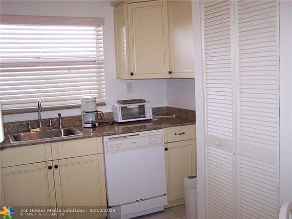5th image of 9681 Sunrise Lakes Blvd APT 309