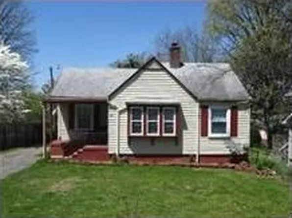 1221 Forest Ave, Maryville, TN 37804
