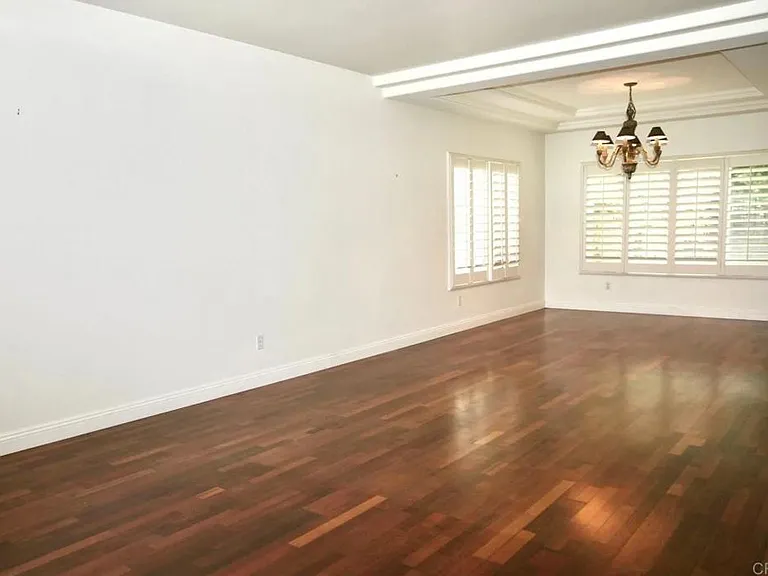 1251 Village View Rd — Photo 3