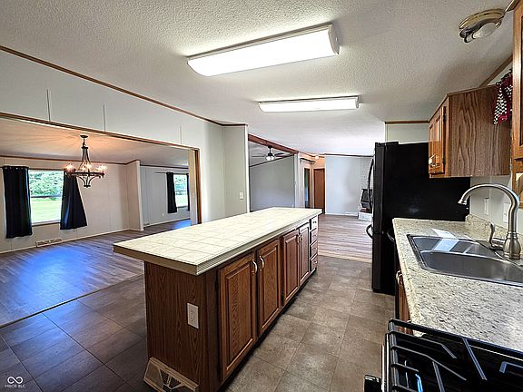 5th image of 3585 W County Road 450 S