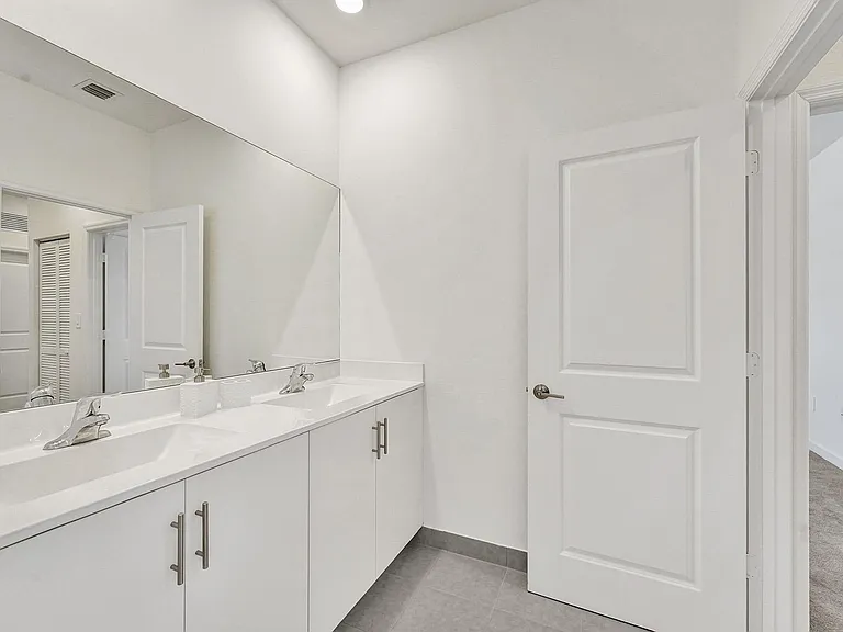 11904 SW 240th St — Photo 17