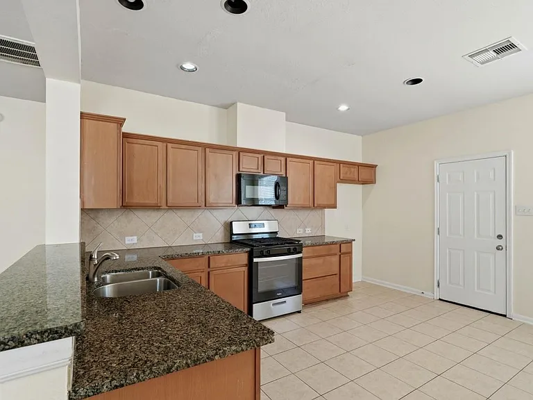 19110 Walbrook Meadows Ln — Photo 7