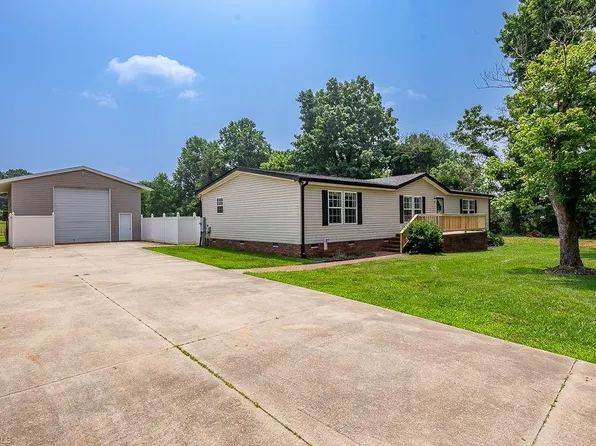 6658 Flint Hill Rd, Sophia, NC 27350