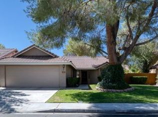 407 Mount Rainier Pl, Ridgecrest, CA 93555