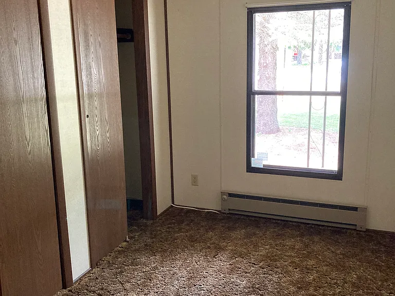 103 E Herriman Ave — Photo 5