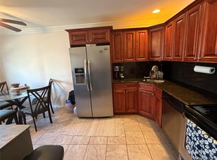 10 Smithtown Blvd APT 7B, Smithtown, NY 11787