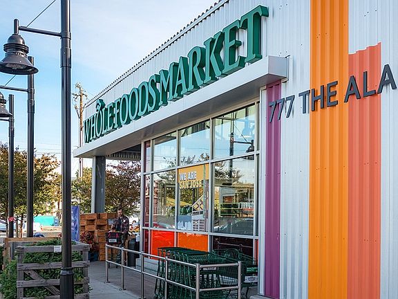 Next door to Whole Foods | 787 The Alameda | Apartments for rent in San Jose, CA