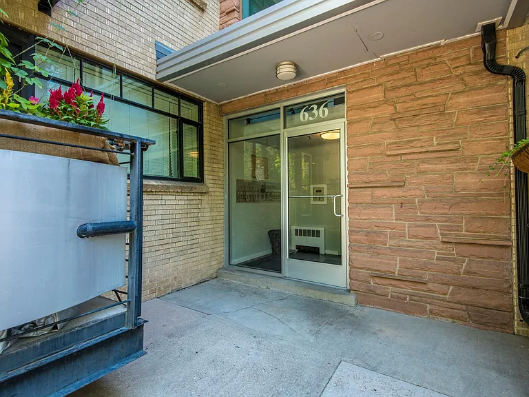 636 N Washington St #303 — Photo 17