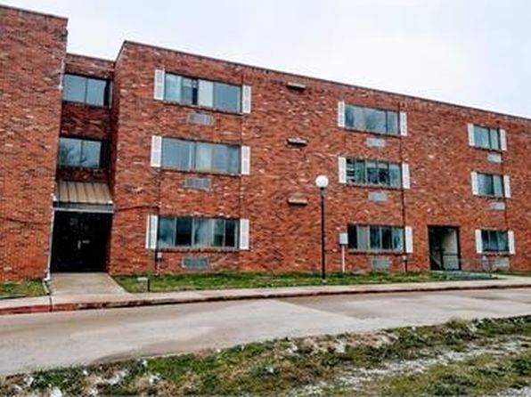 318 E Main St