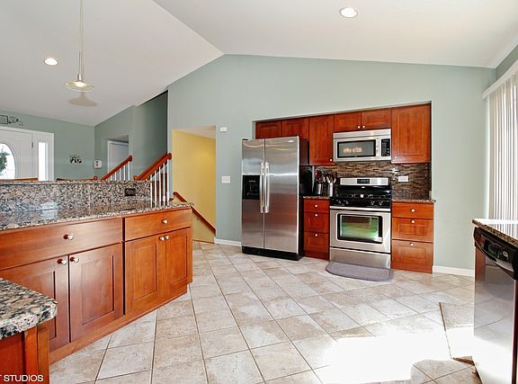 3rd image of 109 S Palmer Dr